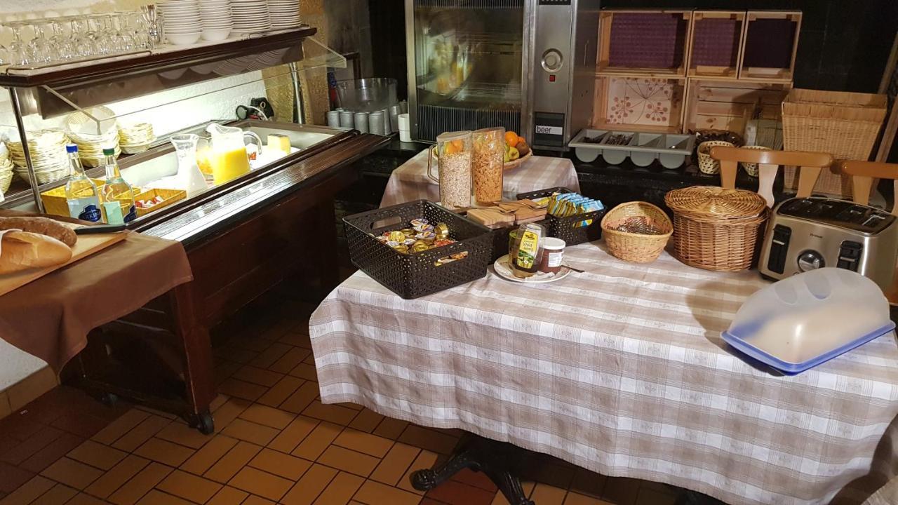 Hostellerie du XVI Siècle Nyon Esterno foto